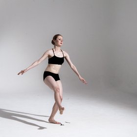 Female ballet 9 — figure reference